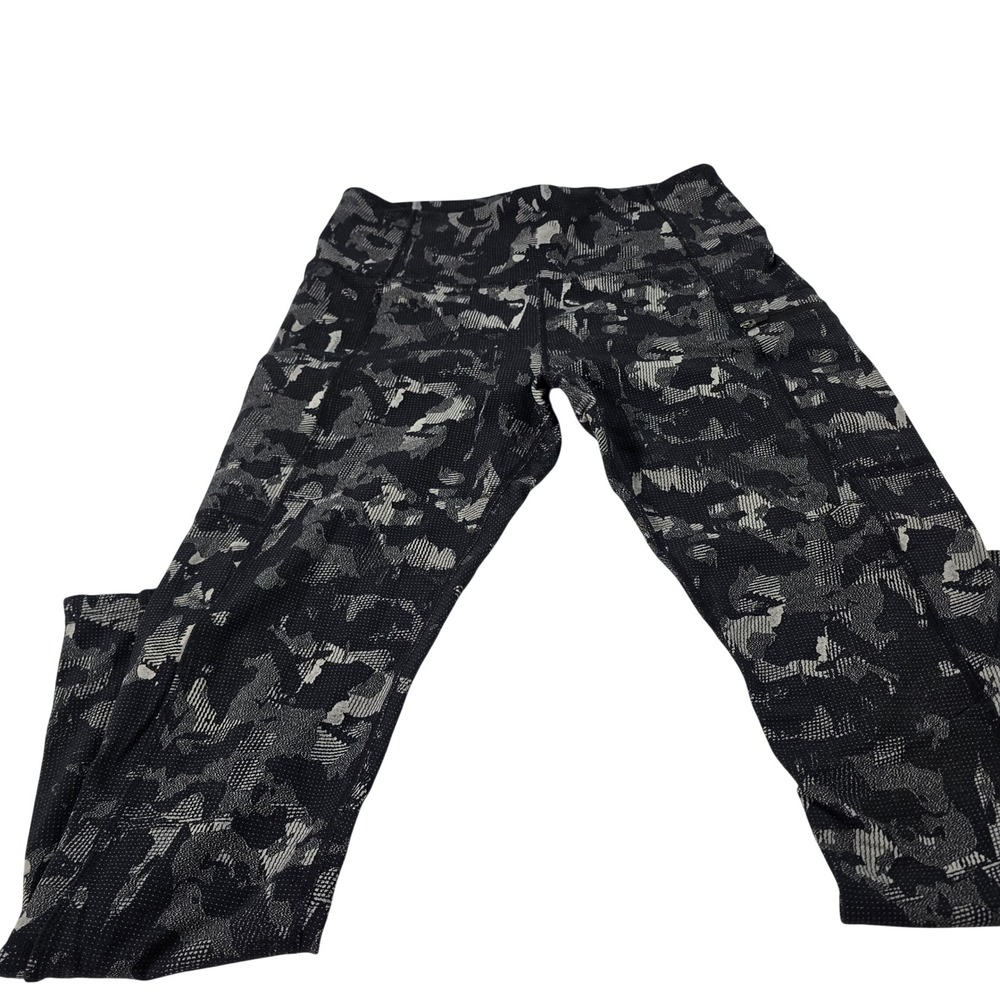 Title Nine Womens Camo Athletic Leggings Gray Black Size M Zipper Pocket Stretch